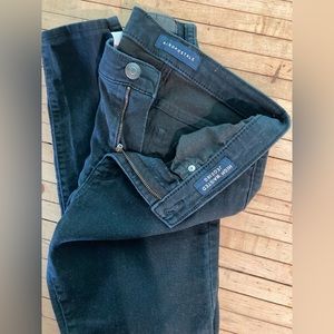 Women black aeropostle high rise jeggings. Worn a few times. Size 6 Reg.